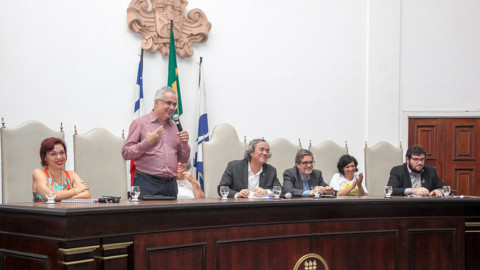 Mesa sobre Universidade e comunicação pública